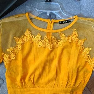 Never worn. Was given as a gift but didn't fit